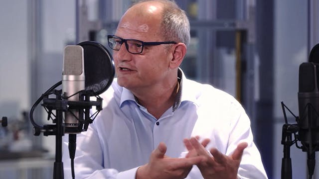 Wie Sie Maschinenstillstände minimieren, Produktivität steigern und neue Umsatzpotenziale nutzen – jetzt Folge 4 der Webcast-Serie ansehen oder als Podcast hören.