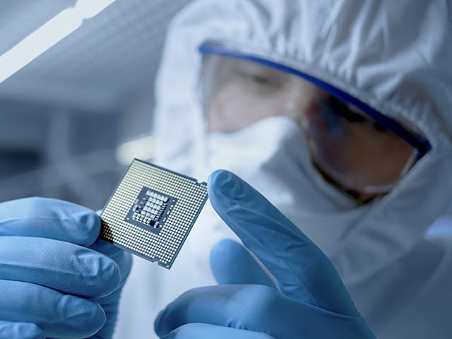 échantillonnage d'un microprocesseur pour s'assurer qu'il est fabriqué conformément aux spécifications MES