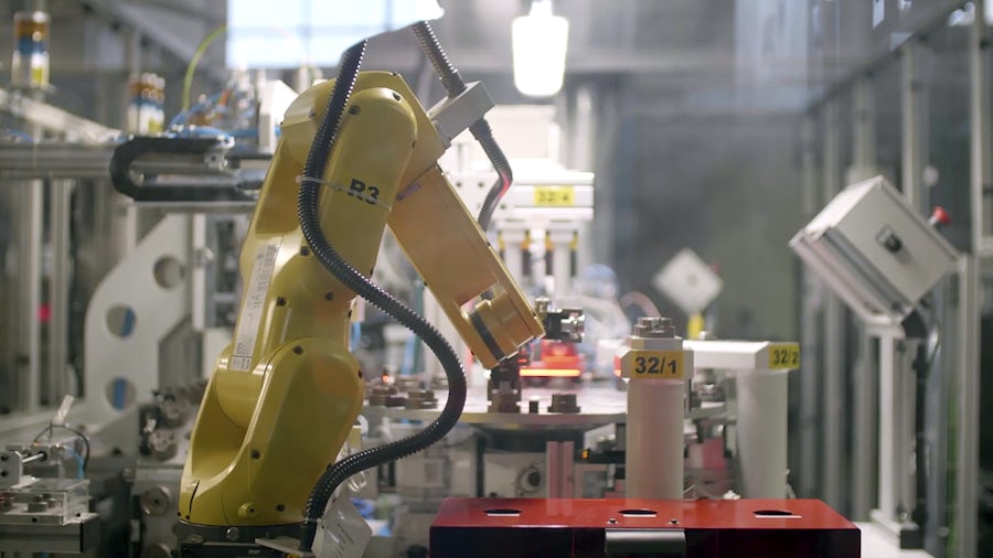 Siemens solutions enable seal manufacturer to improve production quality and efficiency, reduce costs 