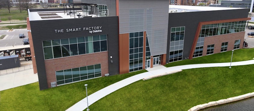  Explore - smart factory contact us -image