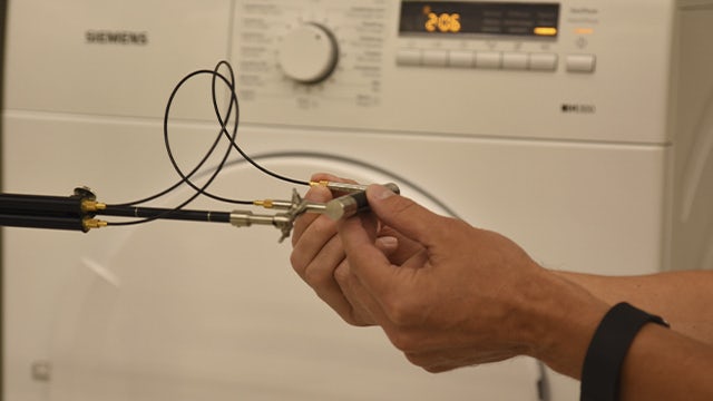 Konfiguracja testu natężenia dźwięku w rozwiązaniach firmy Siemens.