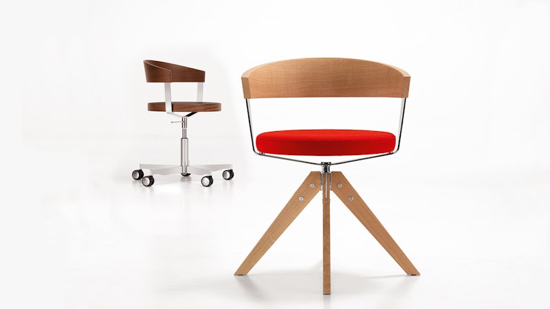 Swiss furniture maker produces innovative seating and tables following Industry 4.0 concepts