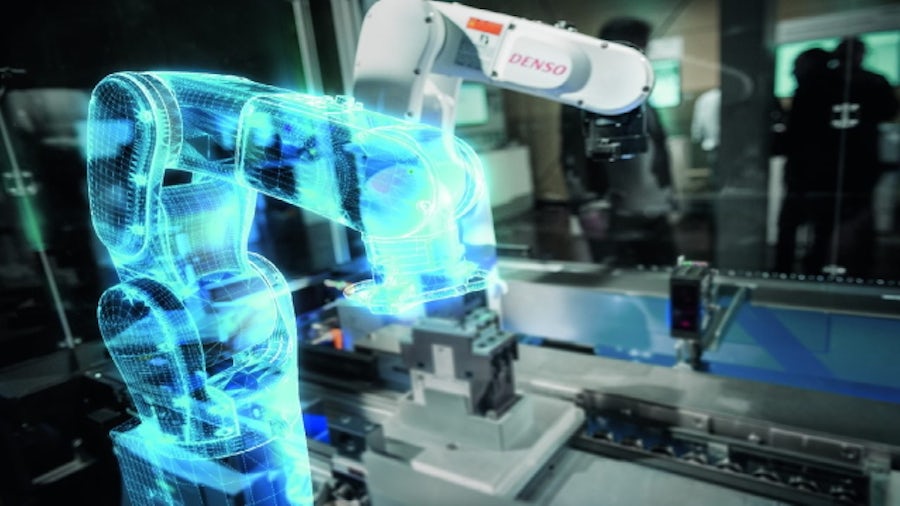 Closed-loop digital twin 