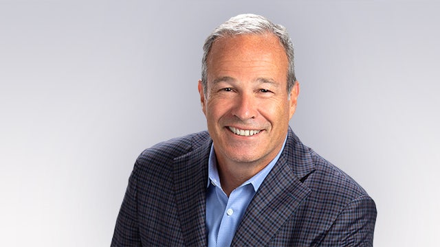 Headshot of Robert Jones, Executive Vice President, Global Sales and Customer Success at Siemens