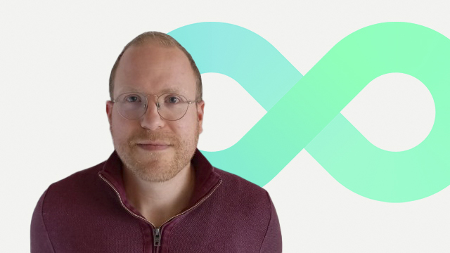 Jan CroesがForcebit の設計に伴うエンジニアリング上の課題について語ります。このデバイスは、スマートウォッチを装着するのと同じくらい迅速かつ簡単に回転駆動システムの測定を行うことを目的としています。