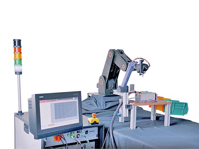 Equipment that uses the Simcenter Micred Quality Tester.