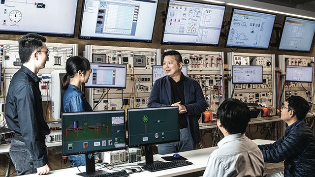 Siemens software in curricula, student competition teams and research