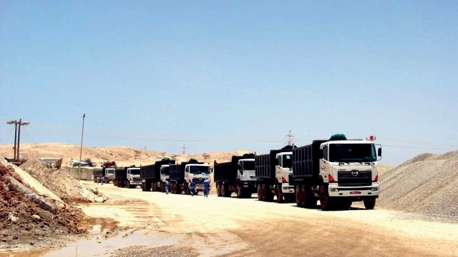 Truck manufacturer restructures its development process by using Teamcenter