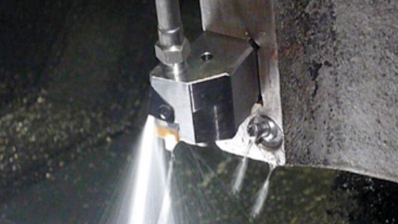 Machine cutting tools manufacturer uses Simcenter FLOEFD to design enhanced cooling technology
