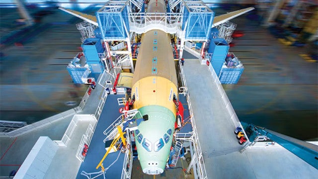 Airbus uses MBSE to develop the next-generation A350 XWB, an innovative airplane that meets future market needs: efficiency, comfort and environmental envelope.