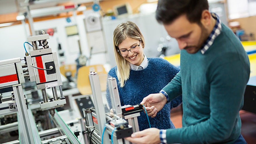 Students working on engineering class project