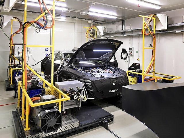 A vehicle is getting tested in the Siemens testing center.