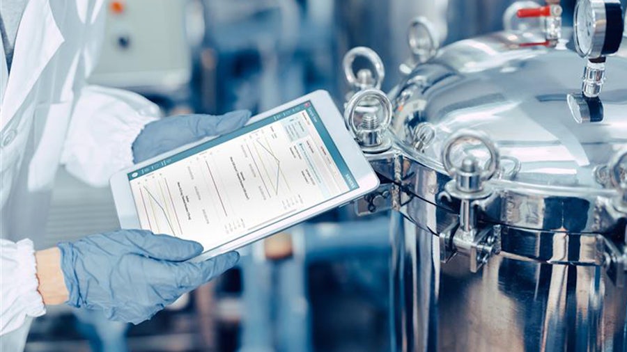 Transformation der Wertschöpfungskette in der Pharmaproduktion mit anpassungsfähigem MES.