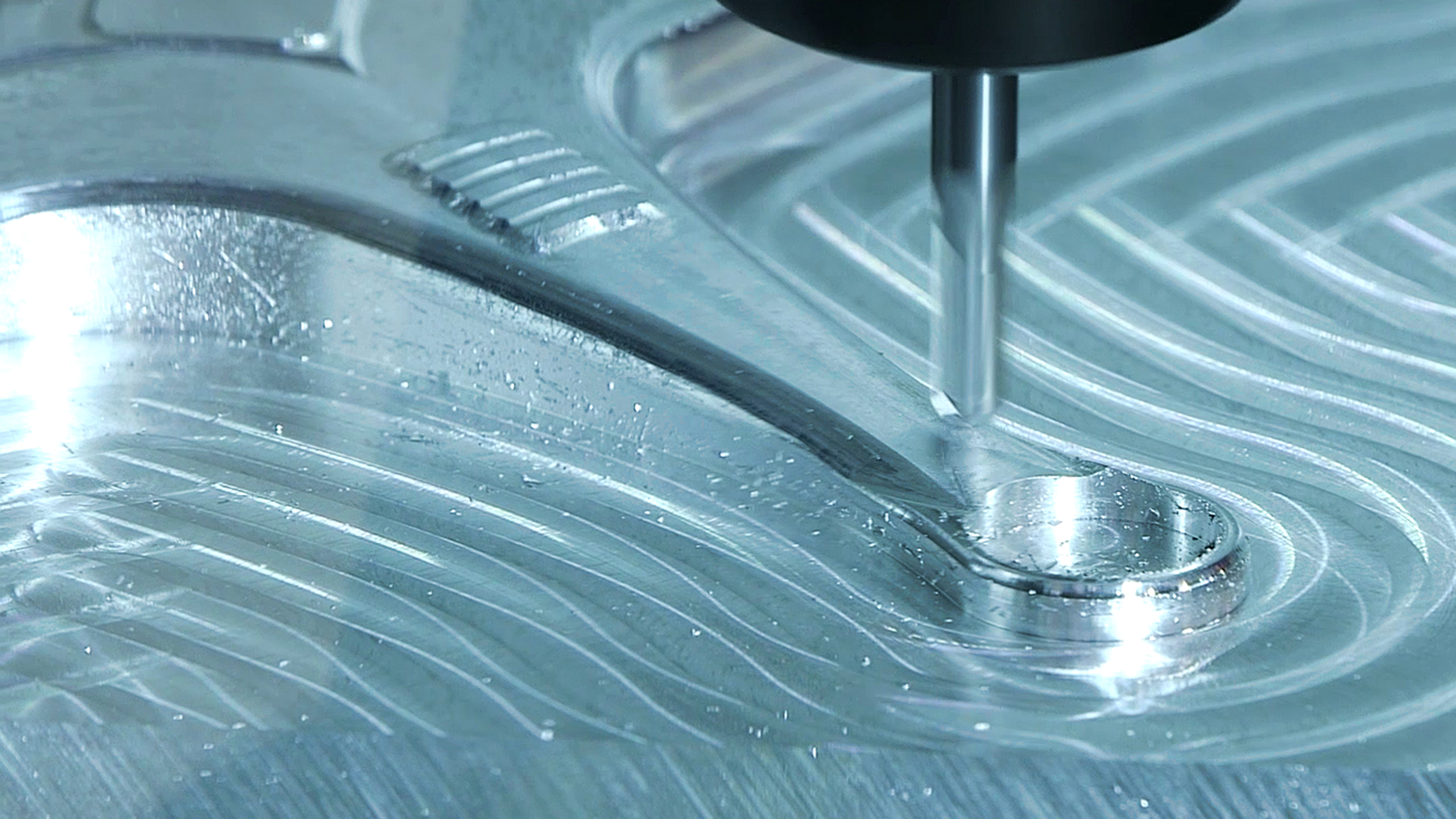 金型、ダイ、電極の機械加工 | Siemens Software