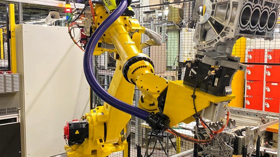 Using simulation with a comprehensive digital twin cuts design and commission time by 50 percent