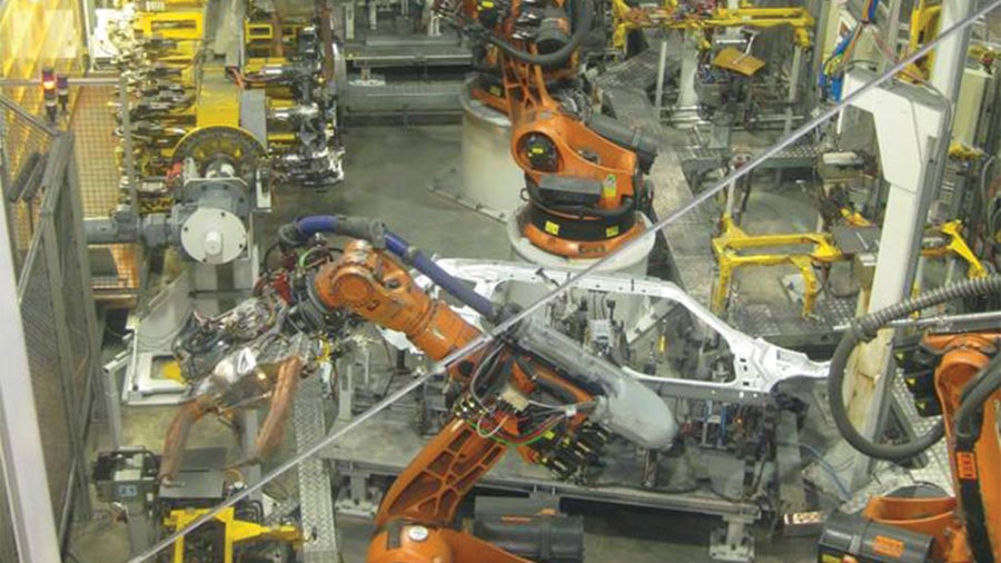 Two bodyshell types built on the same line