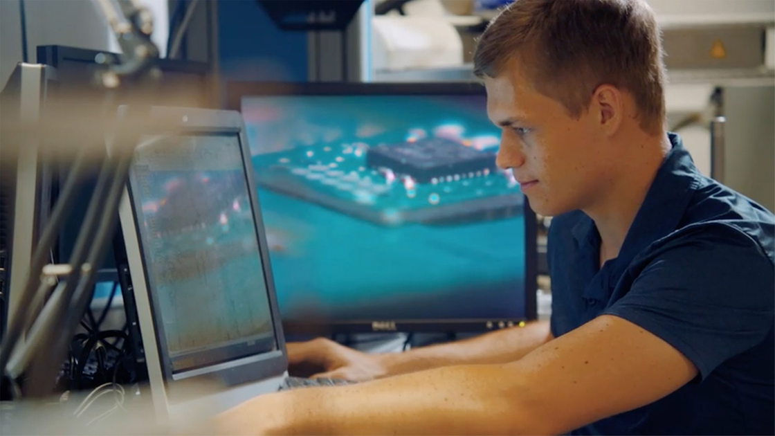 Young Engineer Inspires the Next Generation