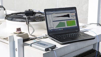 Simcenter Testxpress combines a traditional sound and vibration analyzer with the high-speed performance and measurement quality of an advanced measurement system.