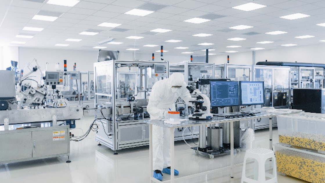 Smart manufacturing for medical devices